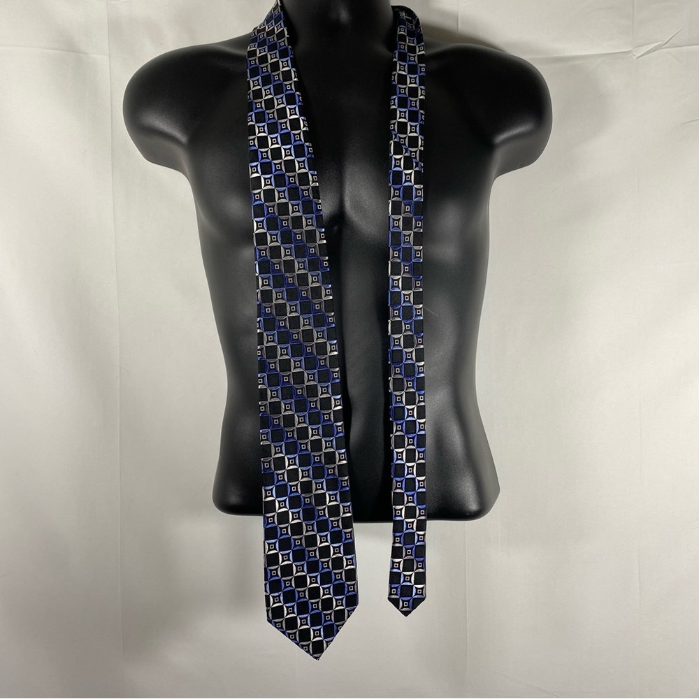 Michael Kors Silk Geometric Tie